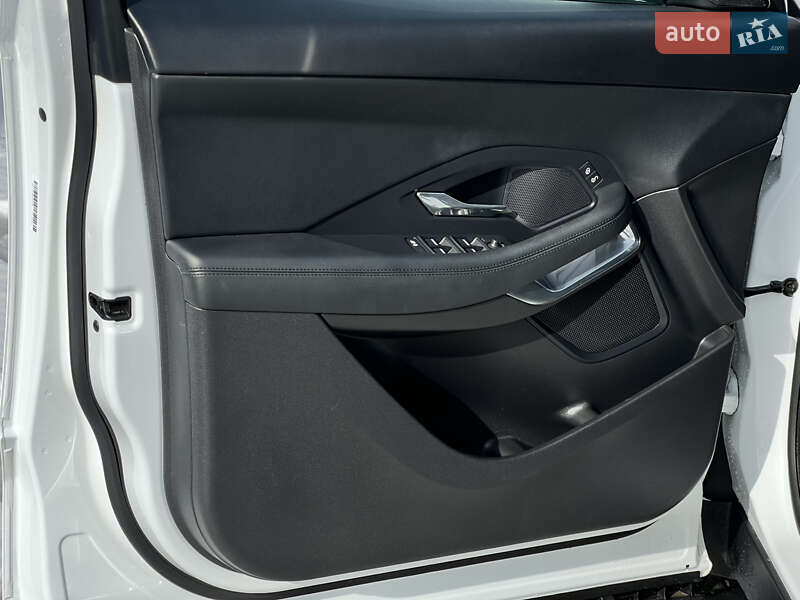 Внедорожник / Кроссовер Jaguar E-Pace 2019 в Киеве фото 28 Внедорожник / Кроссовер Jaguar E-Pace 2019 в Киеве