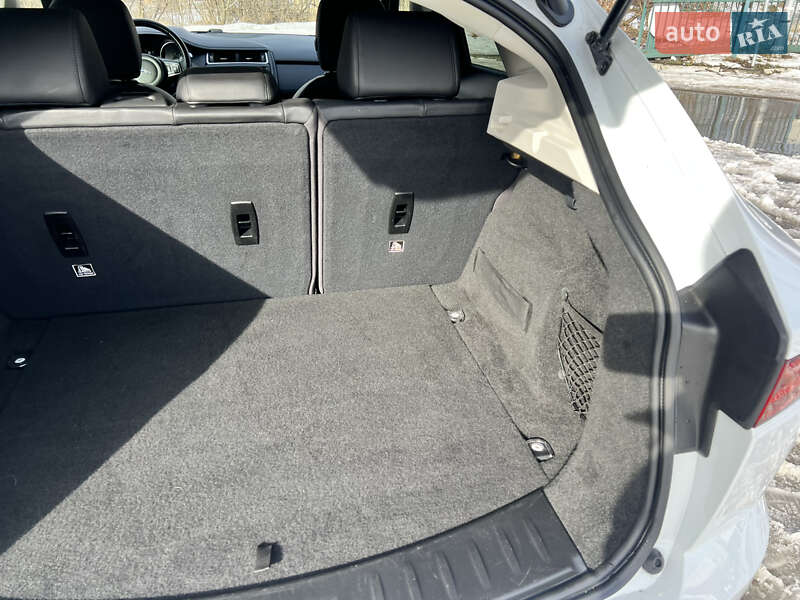 Внедорожник / Кроссовер Jaguar E-Pace 2019 в Киеве фото 48 Внедорожник / Кроссовер Jaguar E-Pace 2019 в Киеве