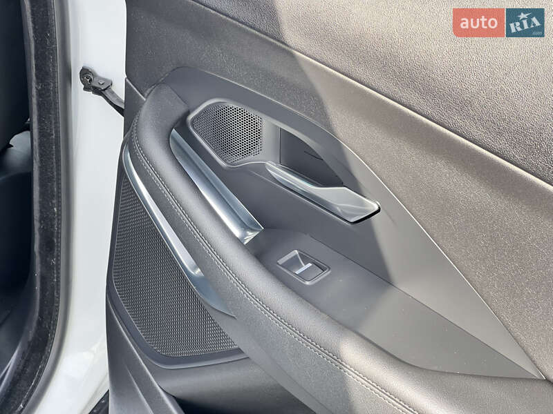 Внедорожник / Кроссовер Jaguar E-Pace 2019 в Киеве фото 50 Внедорожник / Кроссовер Jaguar E-Pace 2019 в Киеве