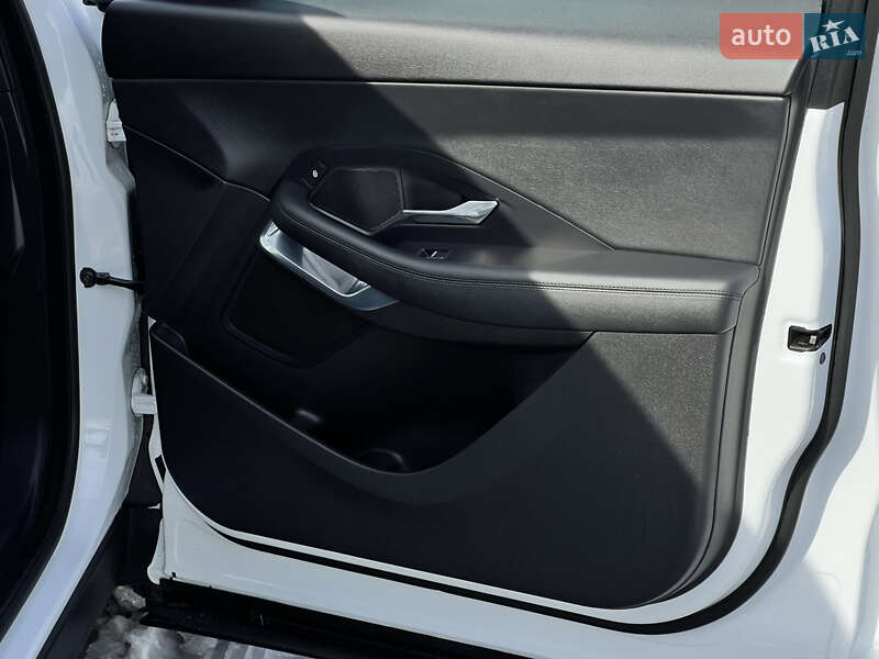 Внедорожник / Кроссовер Jaguar E-Pace 2019 в Киеве фото 53 Внедорожник / Кроссовер Jaguar E-Pace 2019 в Киеве