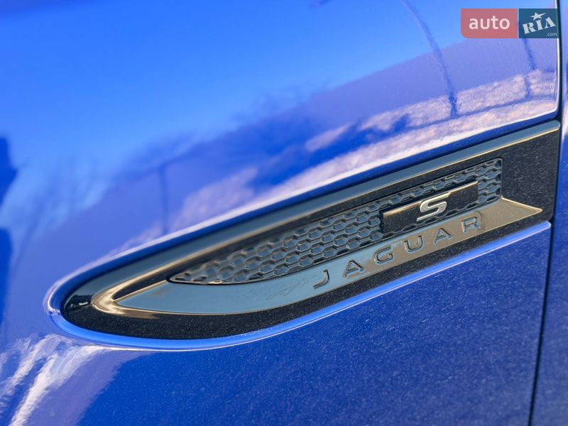 Позашляховик / Кросовер Jaguar E-Pace 2019 в Тернополі