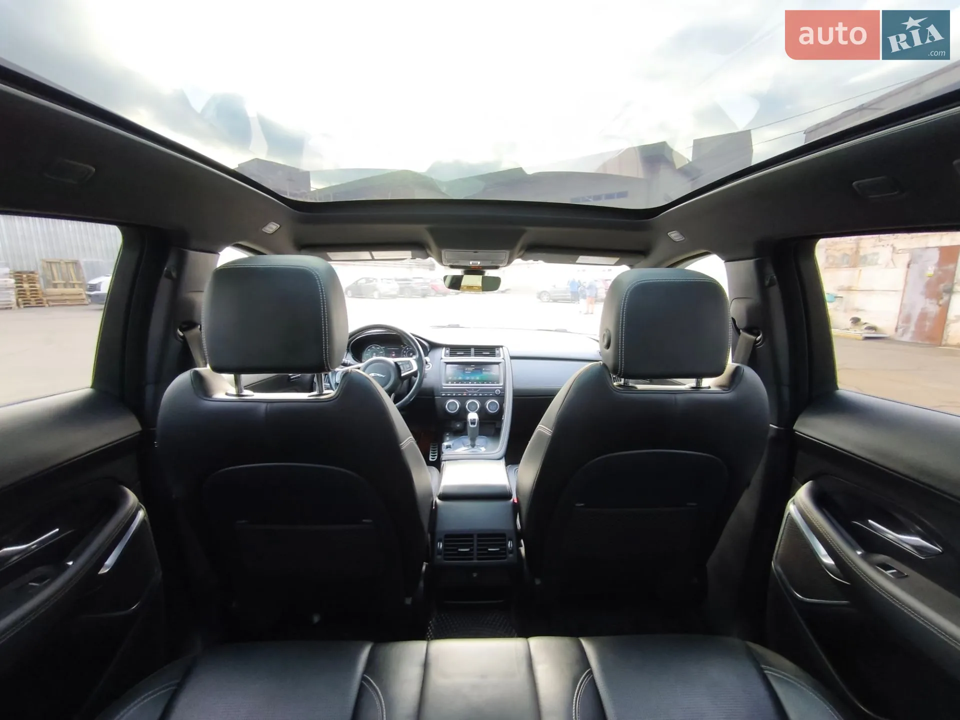 2018 Jaguar E-Pace - мініатюра 30