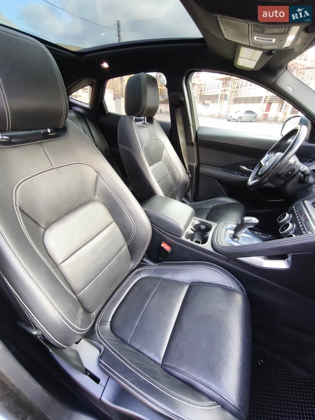 2018 Jaguar E-Pace - мініатюра 36