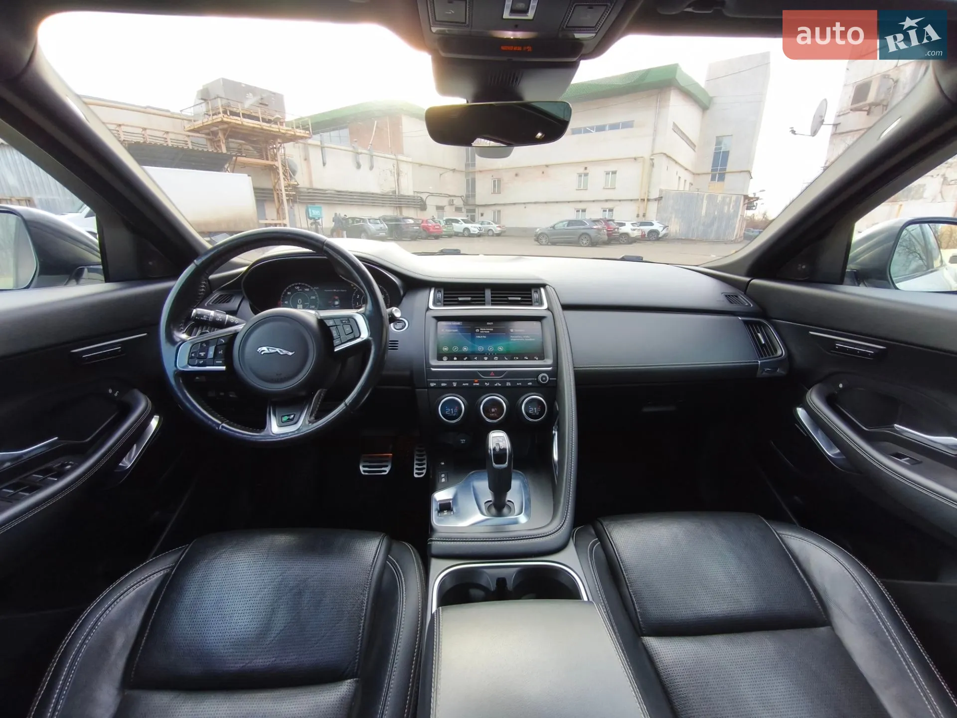 2018 Jaguar E-Pace - мініатюра 39