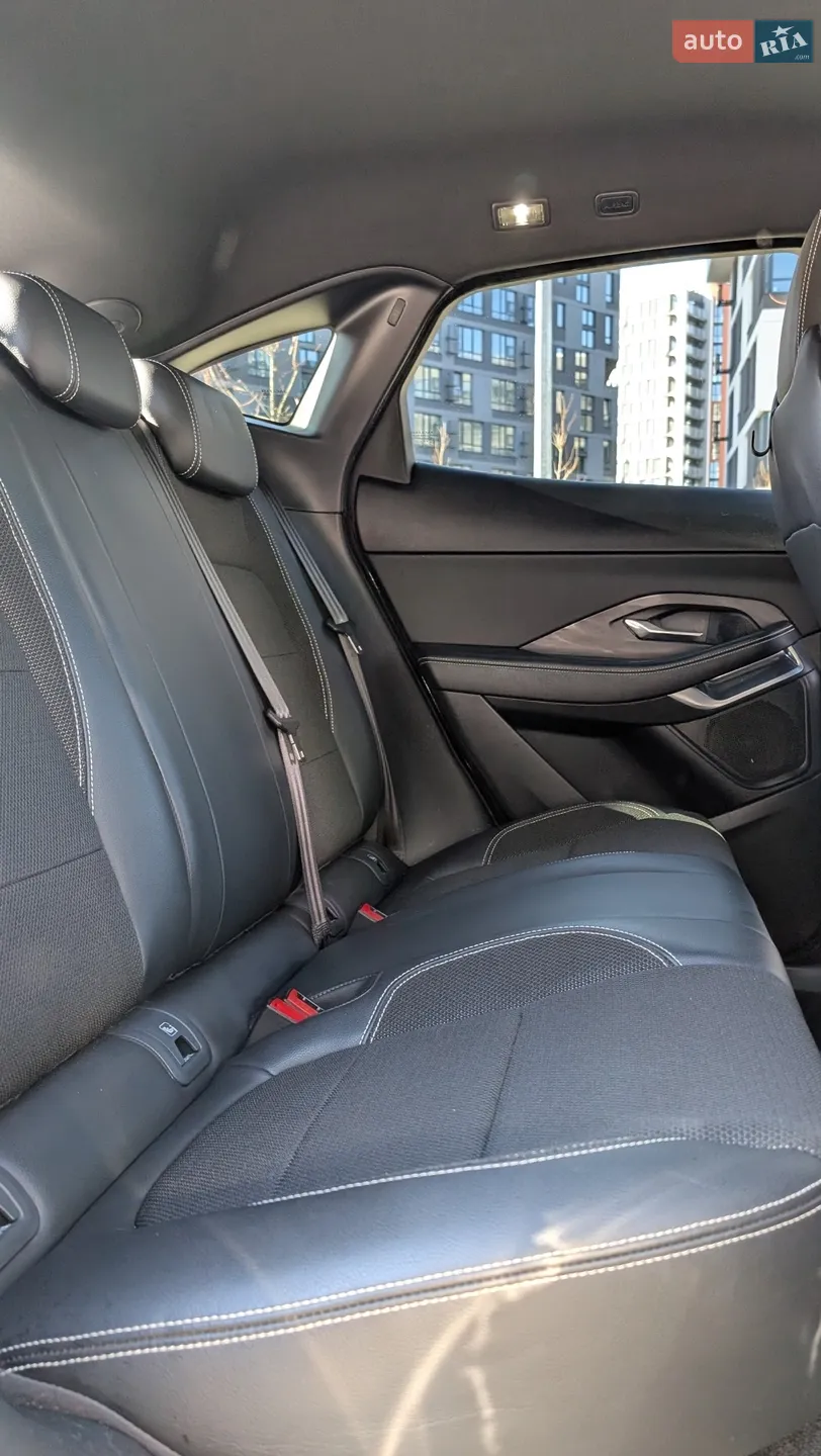 2019 Jaguar E-Pace - мініатюра 11