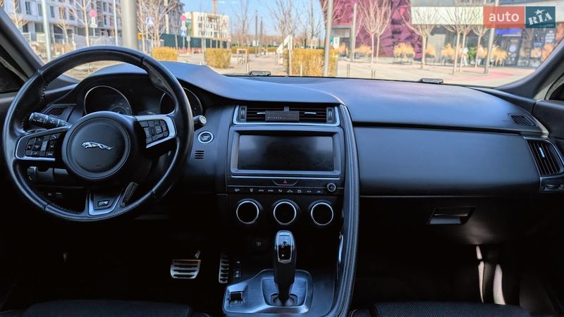 Внедорожник / Кроссовер Jaguar E-Pace 2019 в Киеве