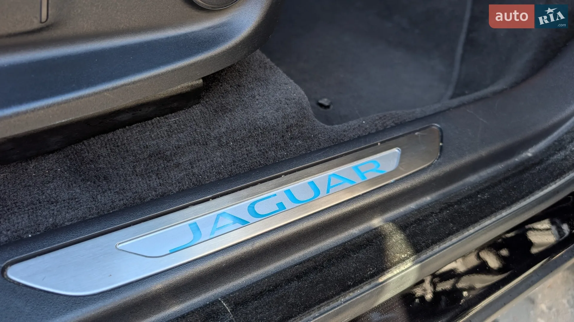 2019 Jaguar E-Pace - мініатюра 14