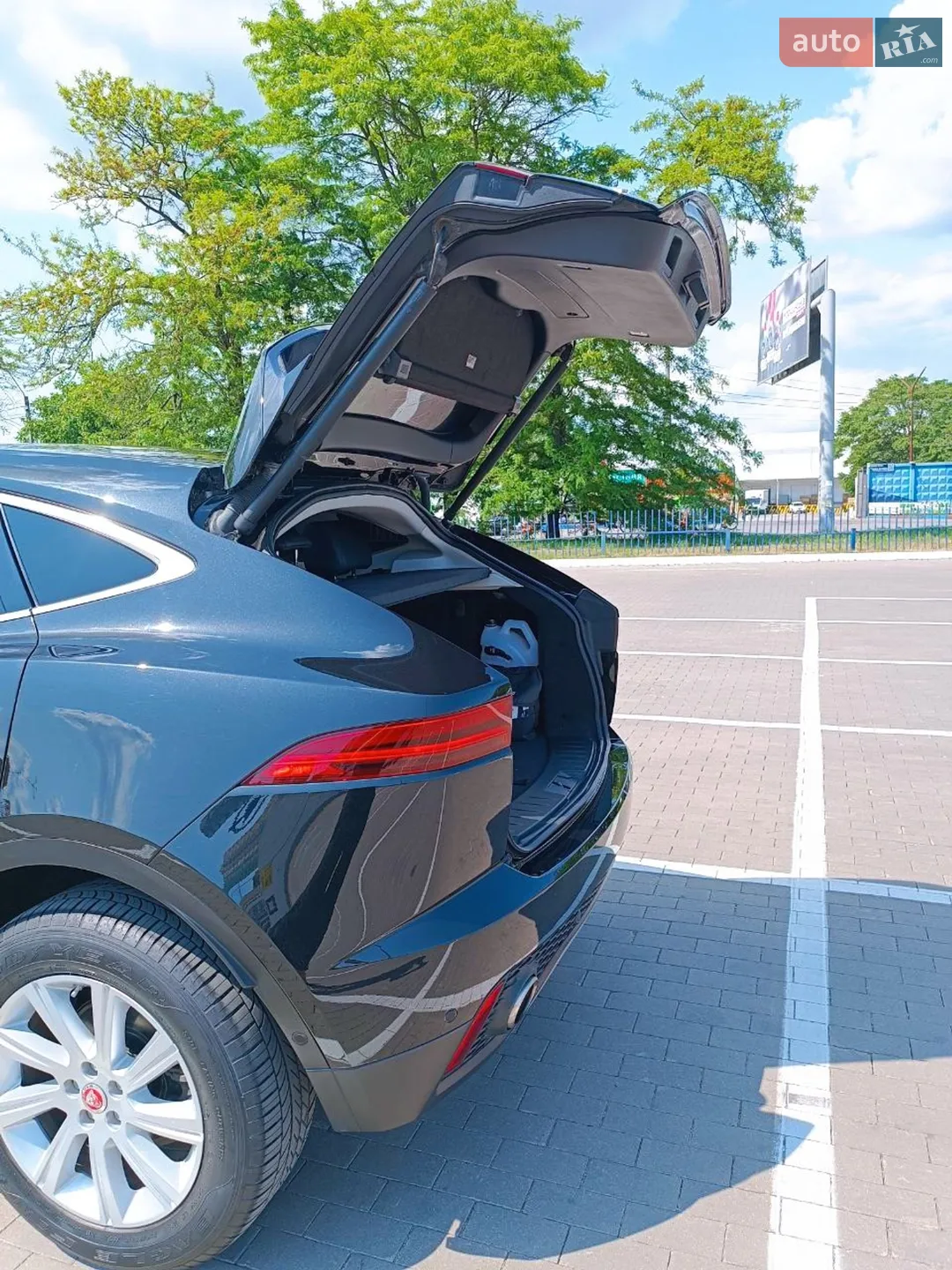 2018 Jaguar E-Pace - мініатюра 23