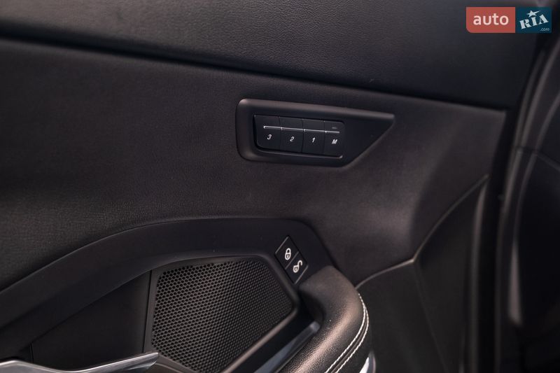 Внедорожник / Кроссовер Jaguar E-Pace 2019 в Ирпене фото 12 Внедорожник / Кроссовер Jaguar E-Pace 2019 в Ирпене