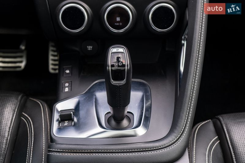 Внедорожник / Кроссовер Jaguar E-Pace 2019 в Ирпене фото 20 Внедорожник / Кроссовер Jaguar E-Pace 2019 в Ирпене