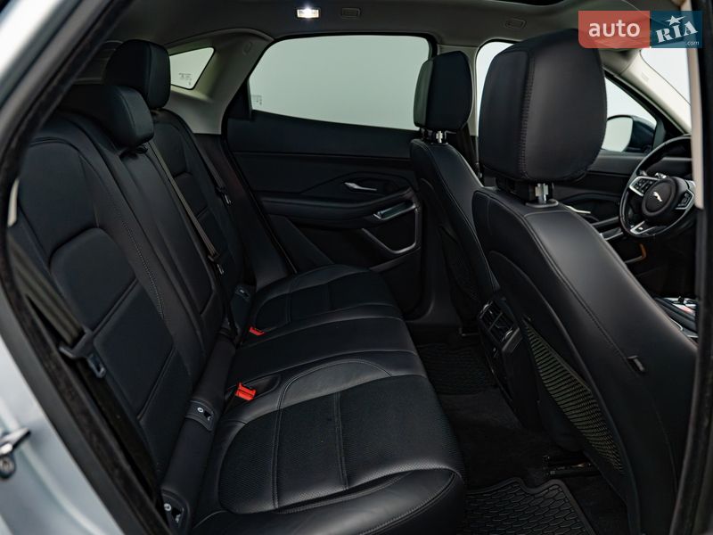 Позашляховик / Кросовер Jaguar E-Pace 2019 в Києві