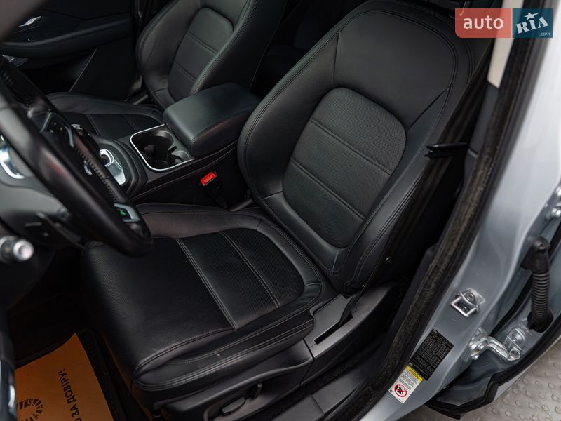 Позашляховик / Кросовер Jaguar E-Pace 2019 в Києві