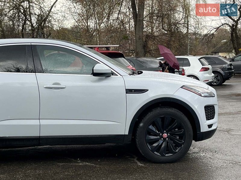 Внедорожник / Кроссовер Jaguar E-Pace 2017 в Киеве