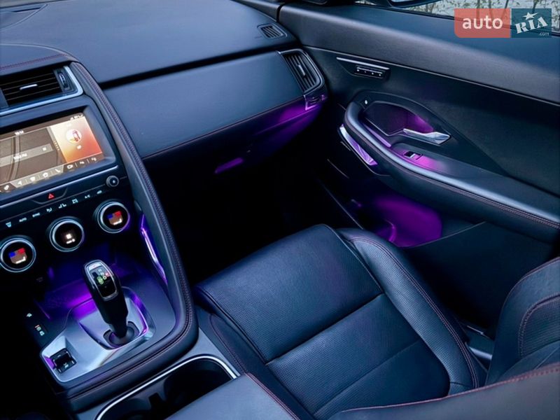 Внедорожник / Кроссовер Jaguar E-Pace 2018 в Киеве