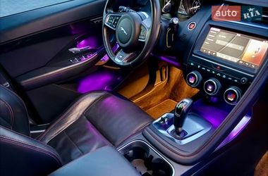 Внедорожник / Кроссовер Jaguar E-Pace 2018 в Киеве