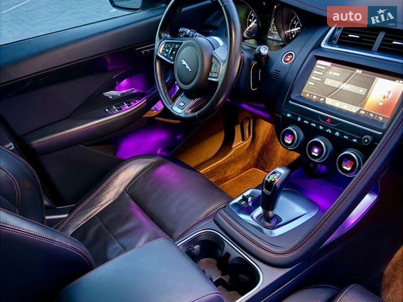 Внедорожник / Кроссовер Jaguar E-Pace 2018 в Киеве