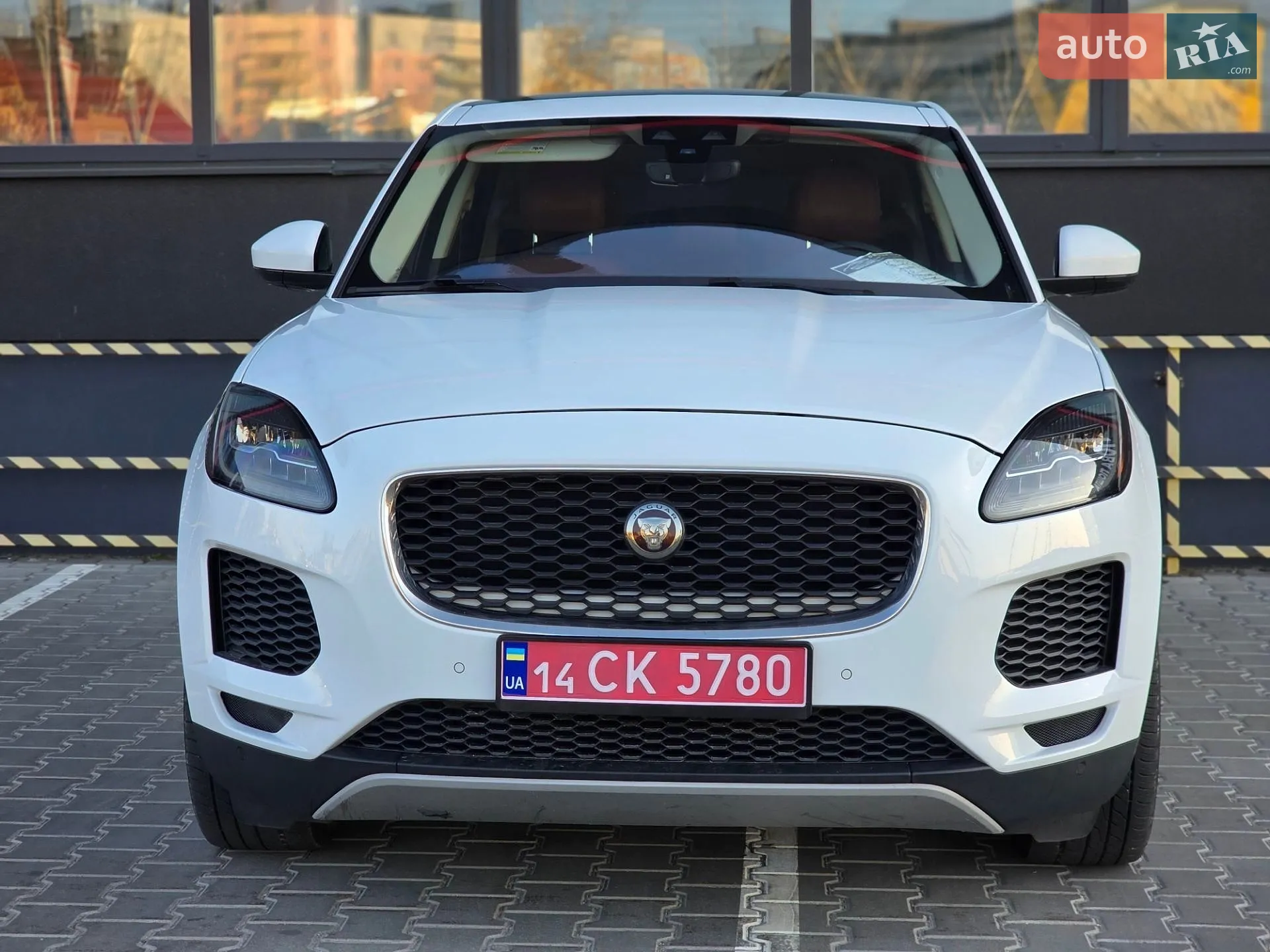 2019 Jaguar E-Pace - мініатюра 4