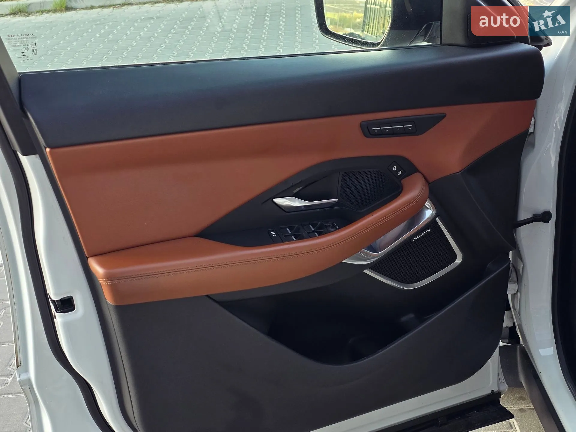 2019 Jaguar E-Pace - мініатюра 24