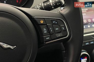 Внедорожник / Кроссовер Jaguar E-Pace 2018 в Киеве