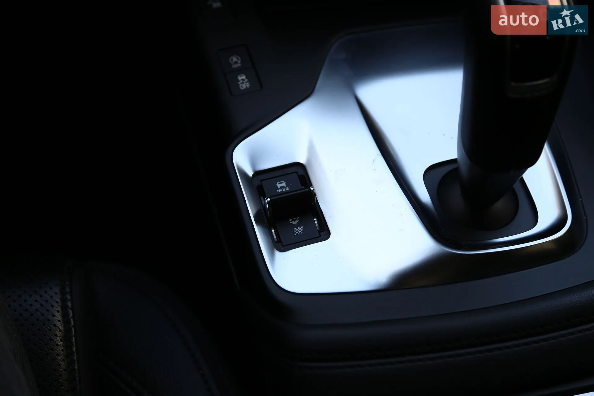 2019 Jaguar E-Pace - мініатюра 25