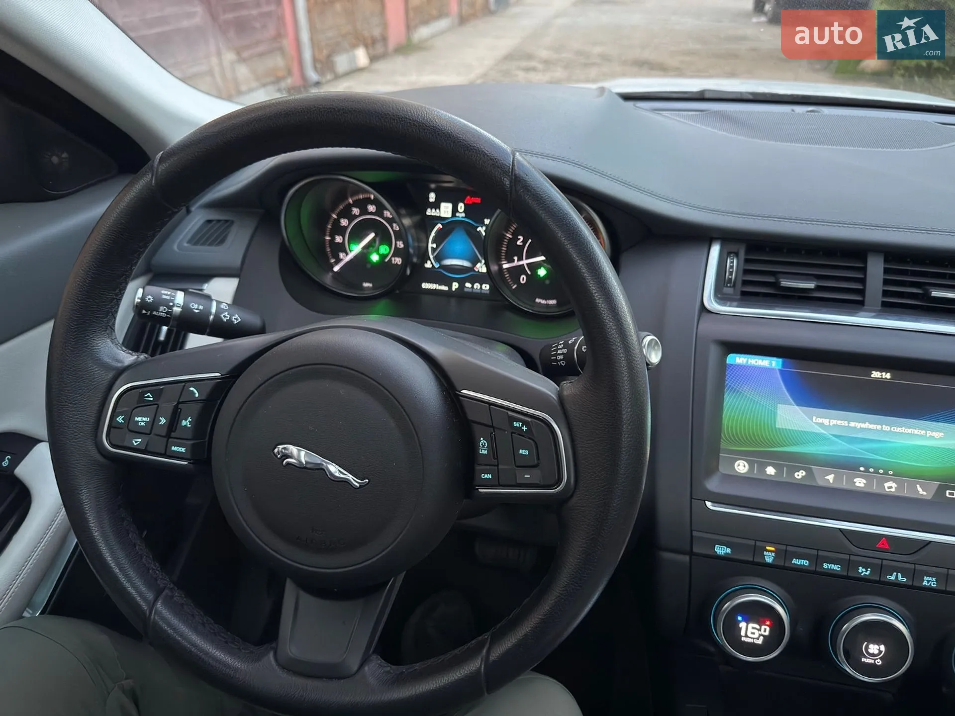 2019 Jaguar E-Pace - мініатюра 26