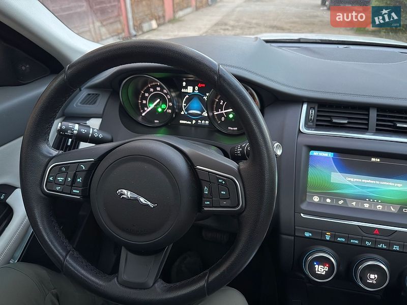 Позашляховик / Кросовер Jaguar E-Pace 2019 в Івано-Франківську