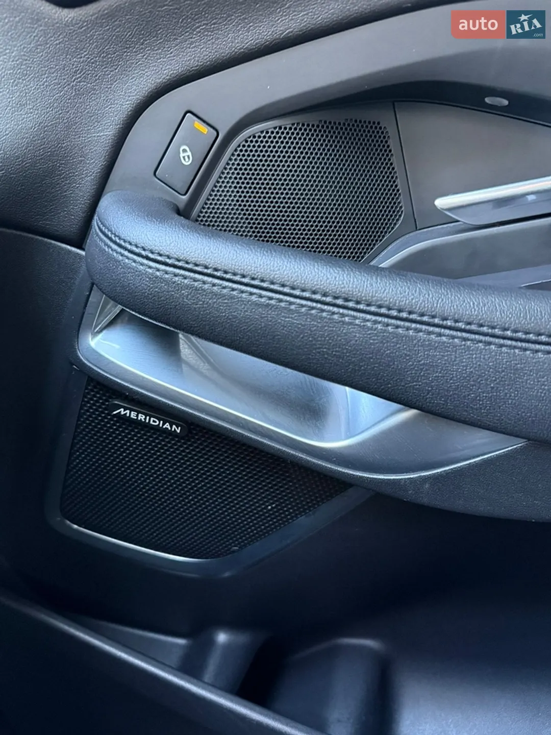 2019 Jaguar E-Pace - мініатюра 14