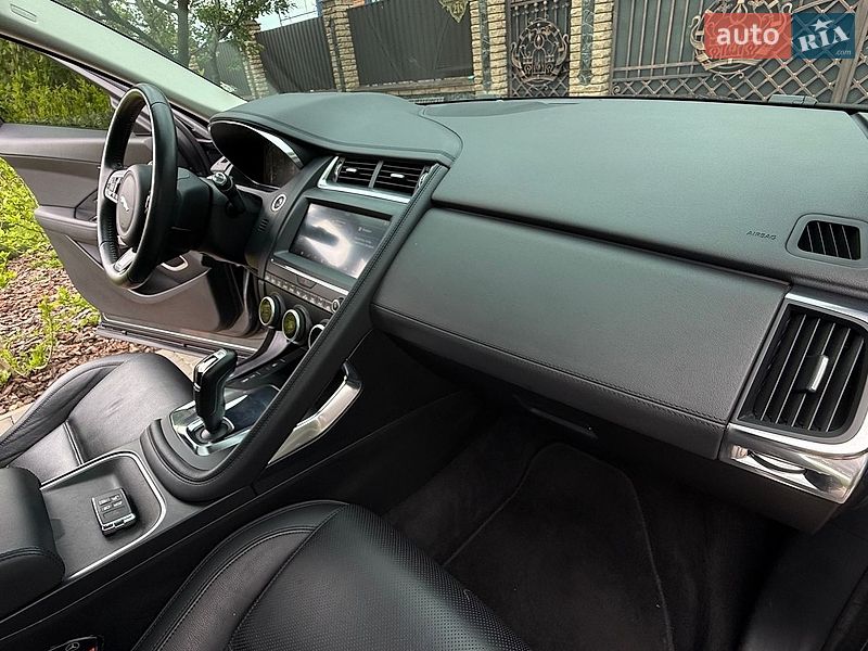 Позашляховик / Кросовер Jaguar E-Pace 2018 в Бершаді