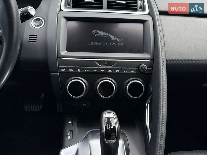 Позашляховик / Кросовер Jaguar E-Pace 2019 в Києві