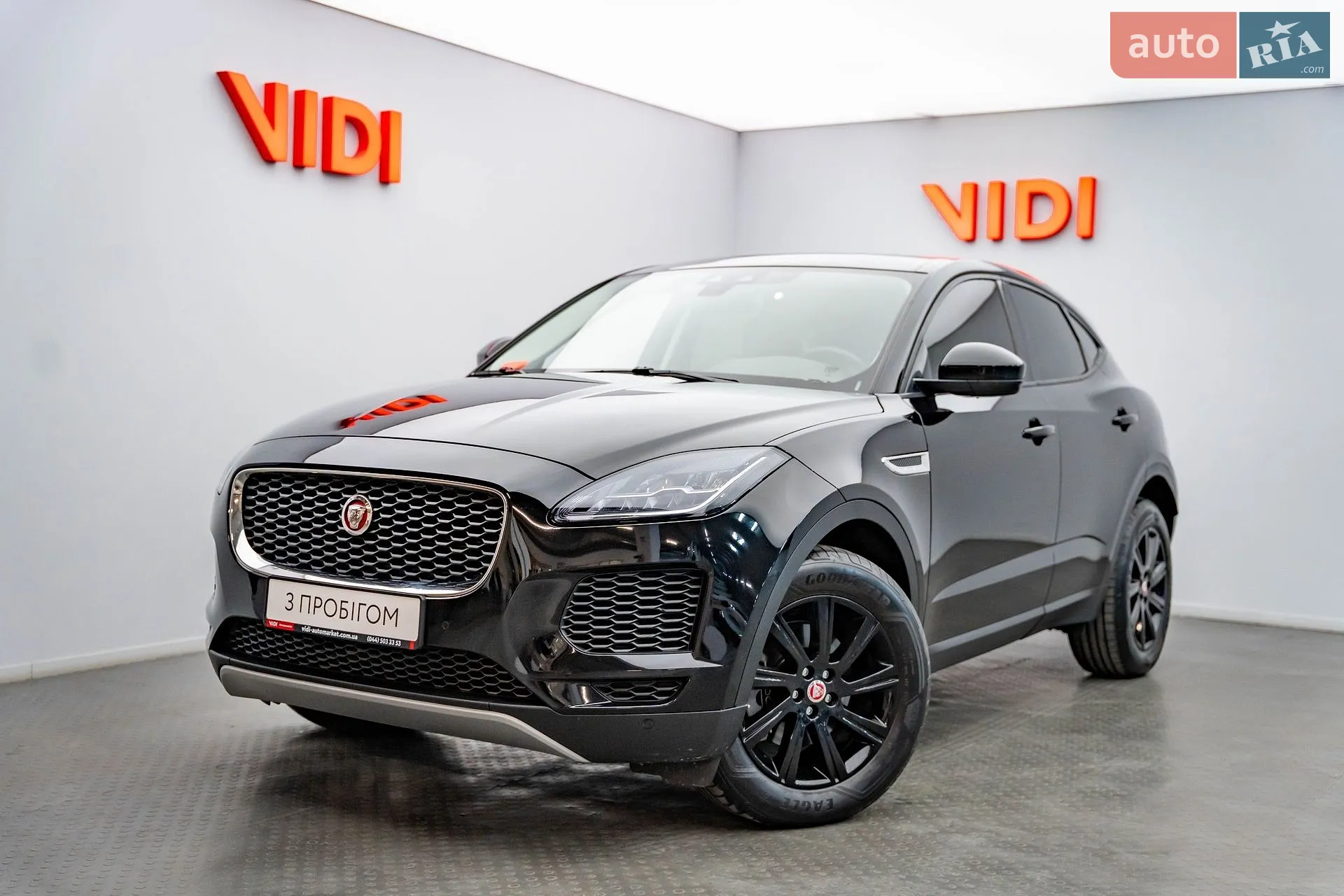 2019 Jaguar E-Pace - фото 1