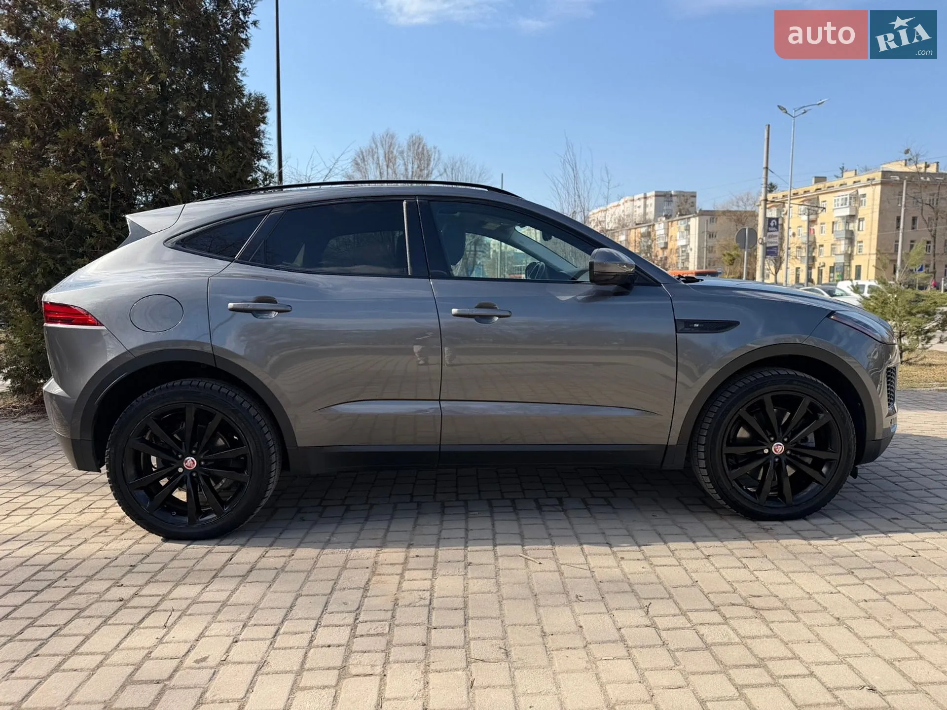 2018 Jaguar E-Pace - мініатюра 2
