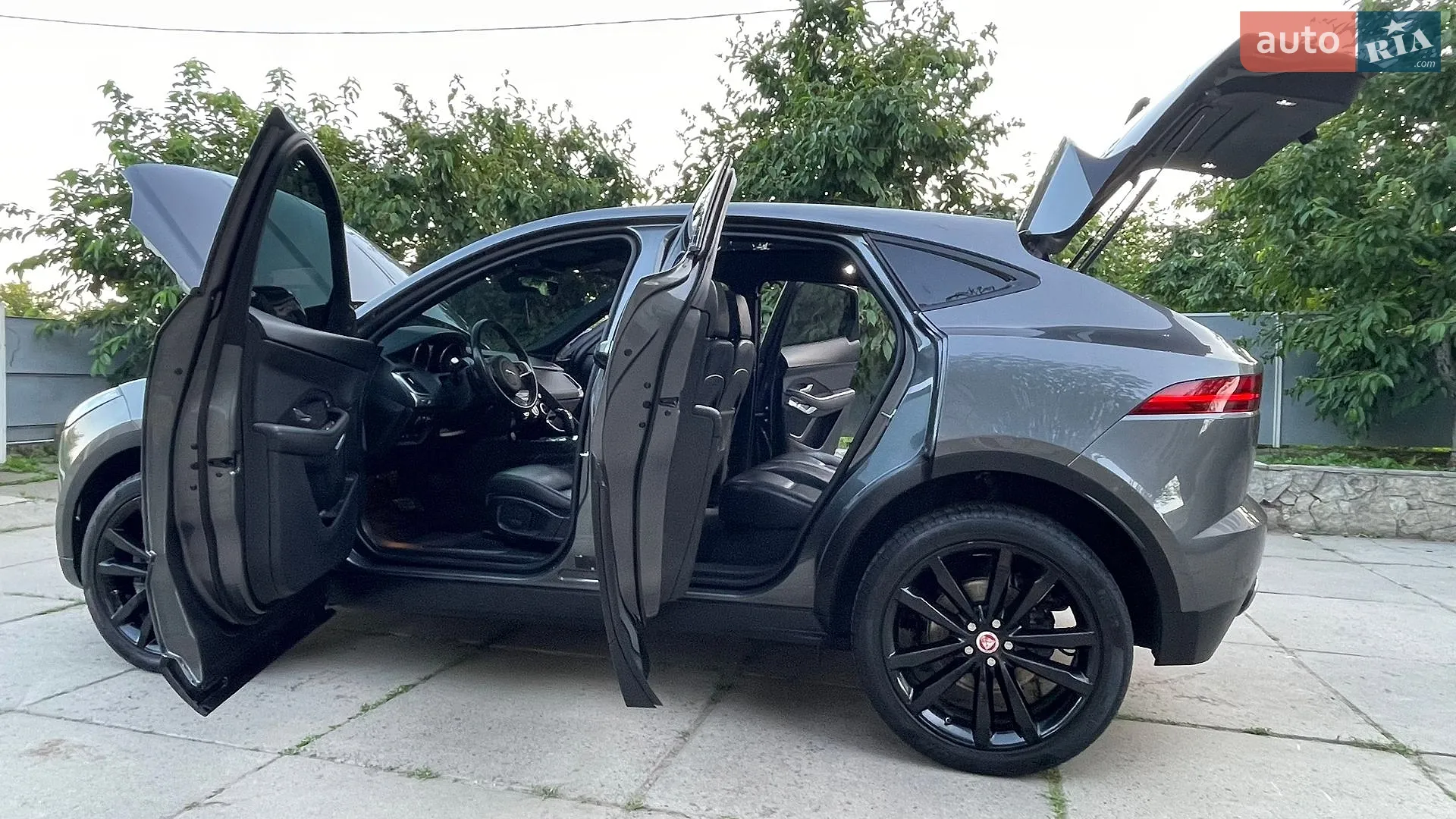 2019 Jaguar E-Pace - мініатюра 21