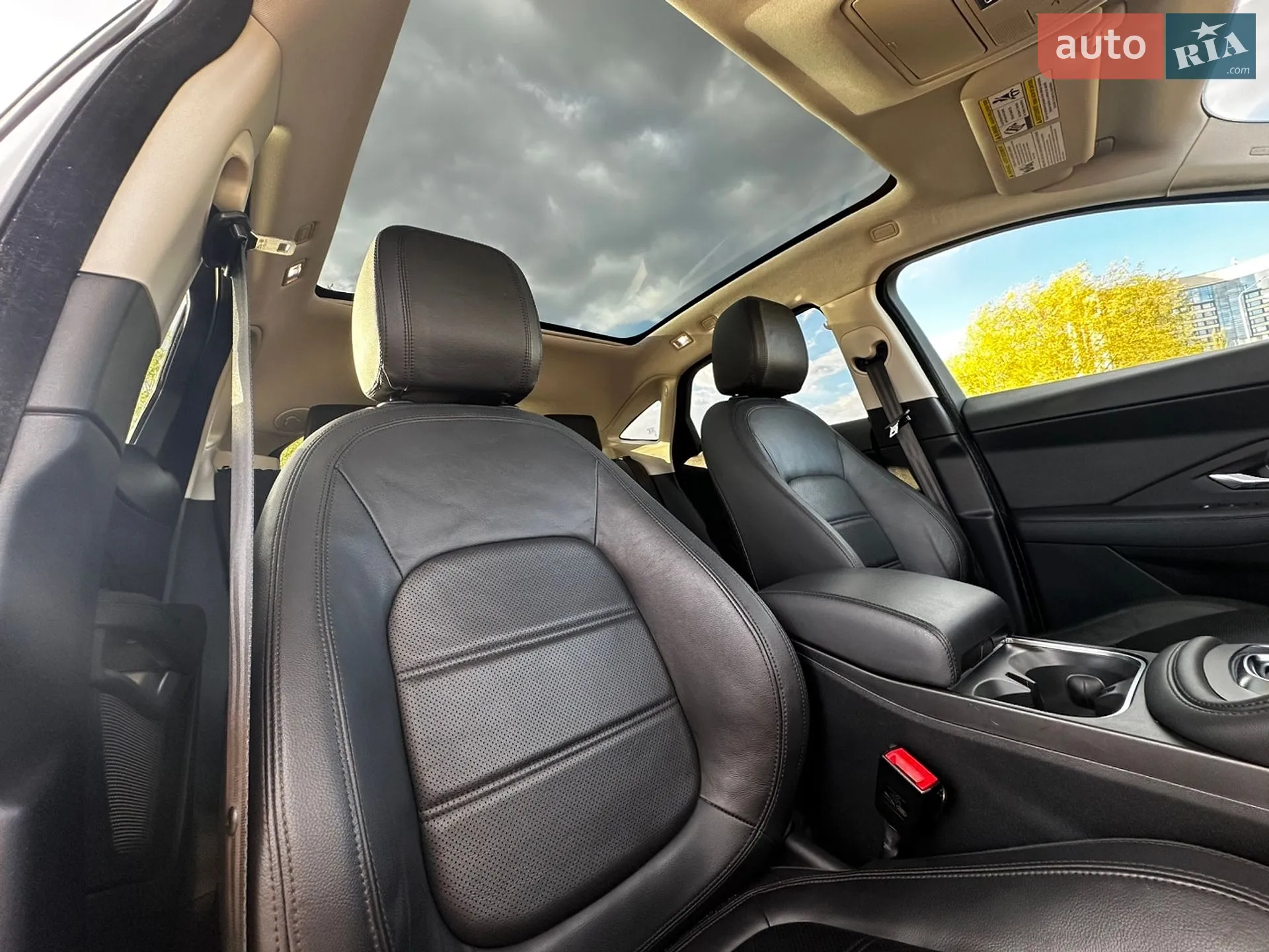 2019 Jaguar E-Pace - мініатюра 10