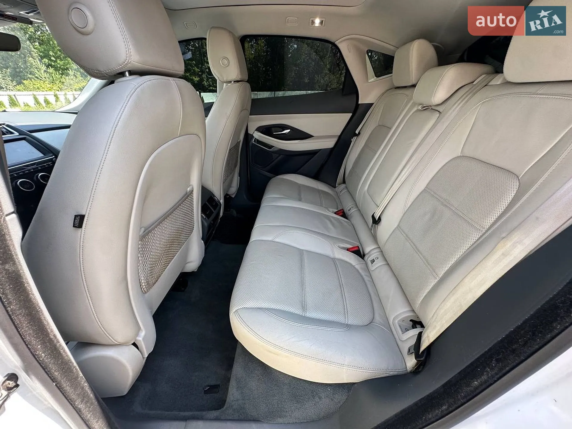 2019 Jaguar E-Pace - мініатюра 19
