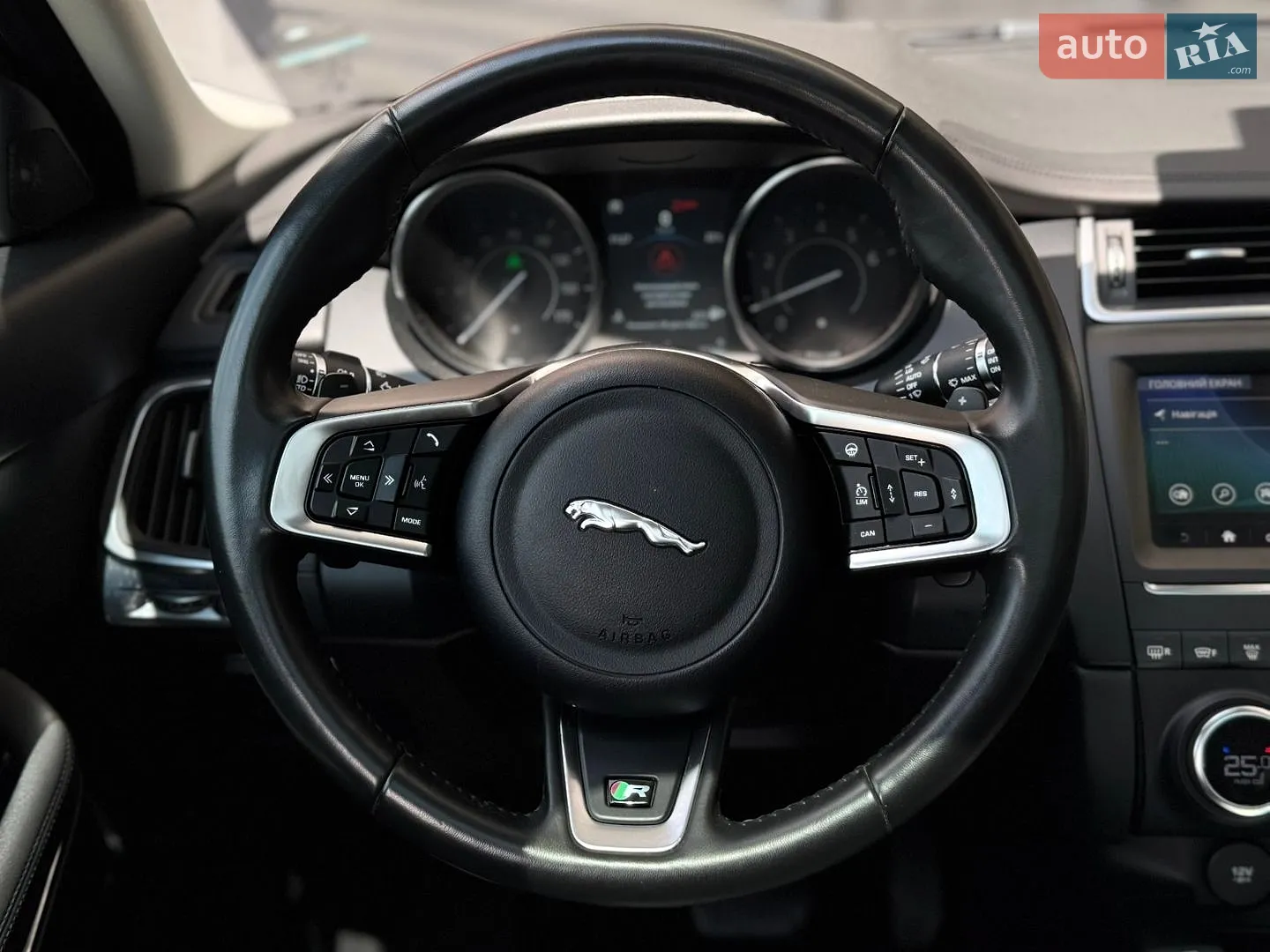 2018 Jaguar E-Pace - мініатюра 18