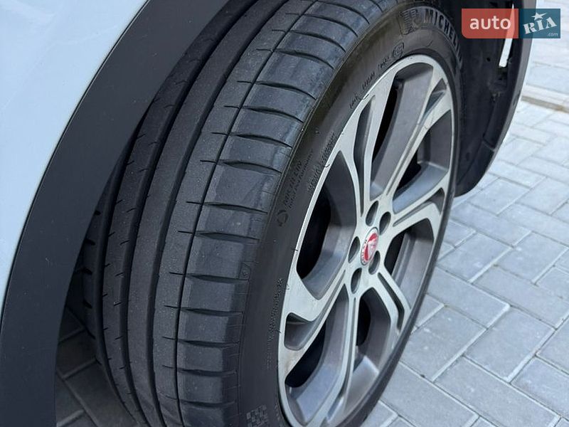 Позашляховик / Кросовер Jaguar E-Pace 2018 в Києві фото 29 Позашляховик / Кросовер Jaguar E-Pace 2018 в Києві