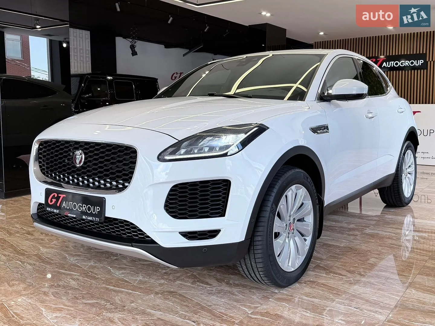 2017 Jaguar E-Pace - фото 1