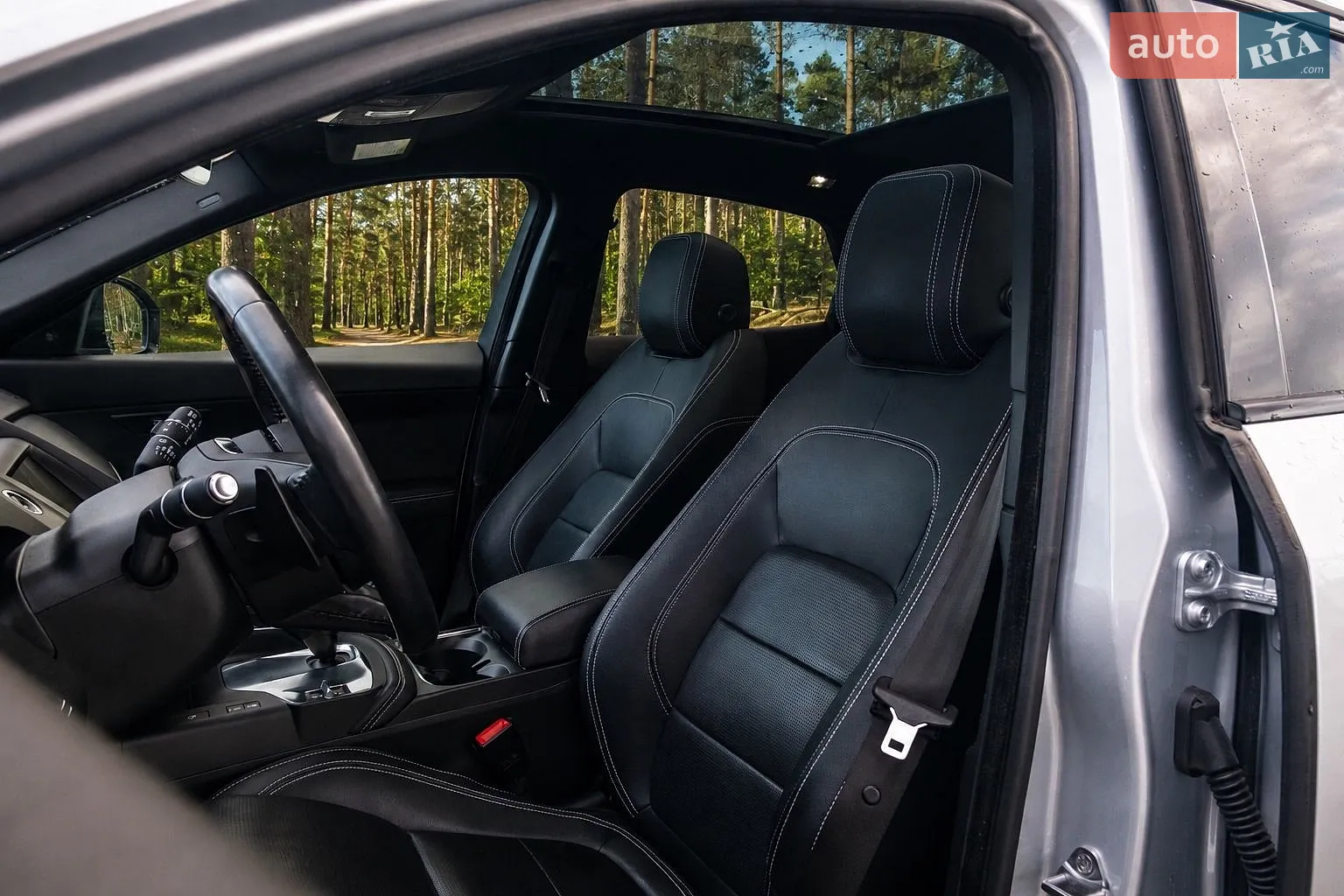 2019 Jaguar E-Pace - мініатюра 19