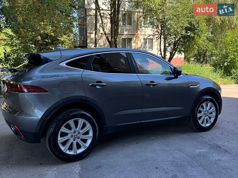 Внедорожник / Кроссовер Jaguar E-Pace 2017 в Житомире