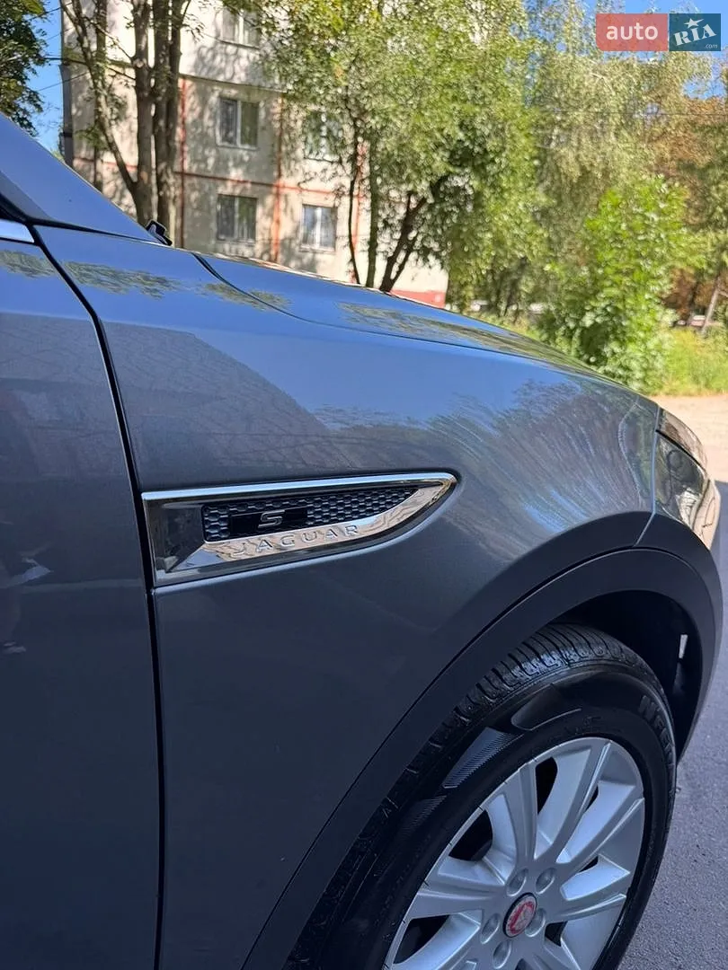 2017 Jaguar E-Pace - мініатюра 14