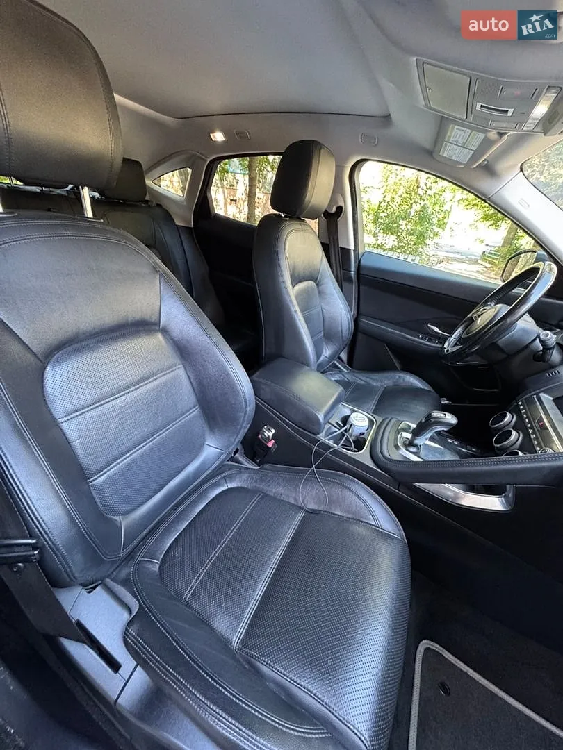 2017 Jaguar E-Pace - мініатюра 38