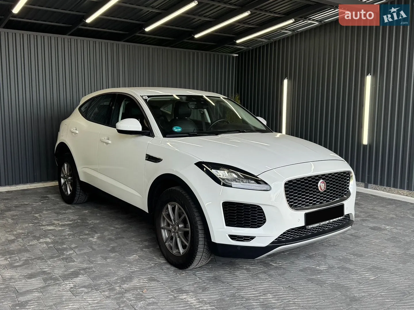 2020 Jaguar E-Pace - мініатюра 3