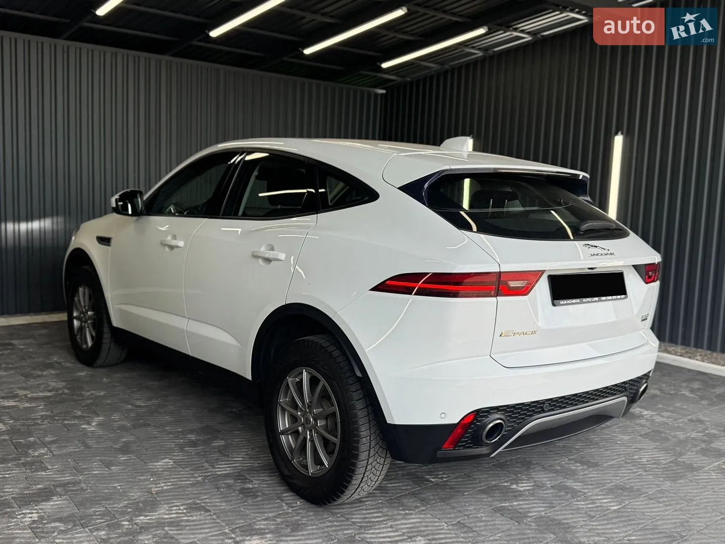 2020 Jaguar E-Pace - мініатюра 31
