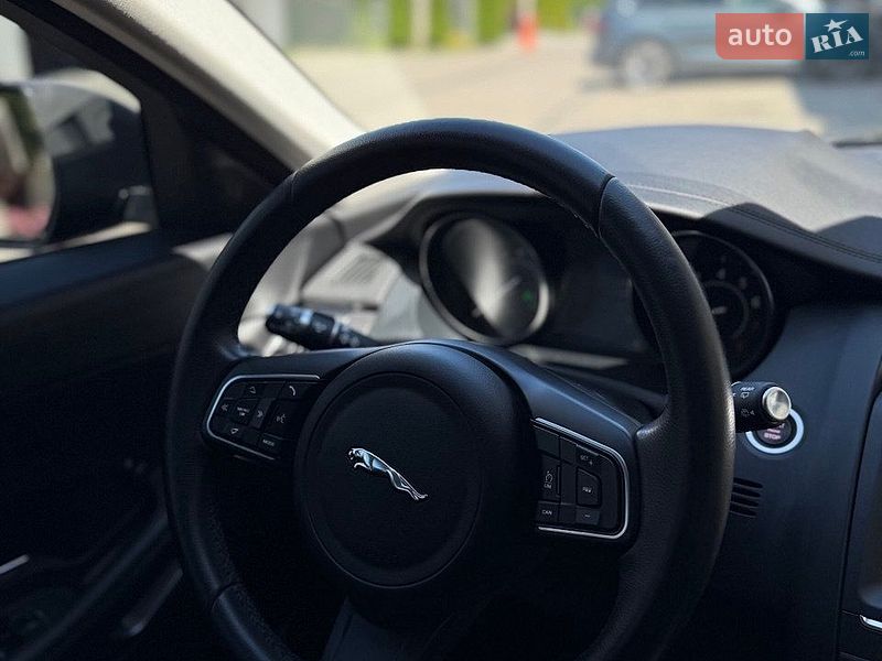 Внедорожник / Кроссовер Jaguar E-Pace 2020 в Львове