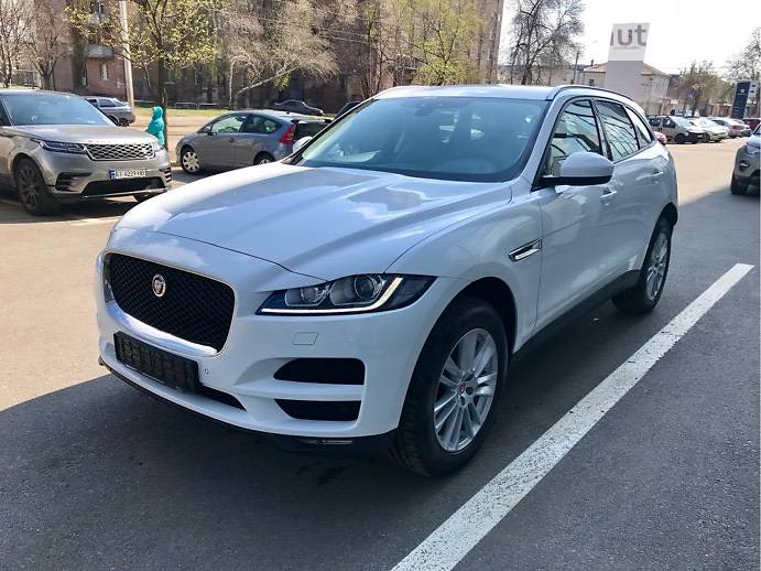 Jaguar F-Pace 2018 року