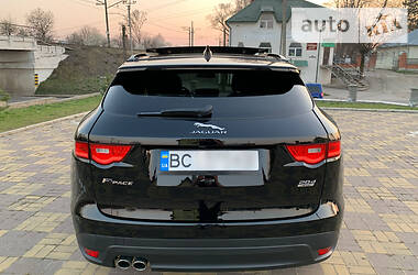 Позашляховик / Кросовер Jaguar F-Pace 2017 в 