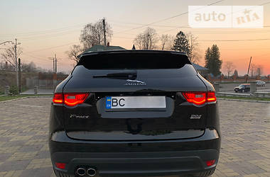 Позашляховик / Кросовер Jaguar F-Pace 2017 в 