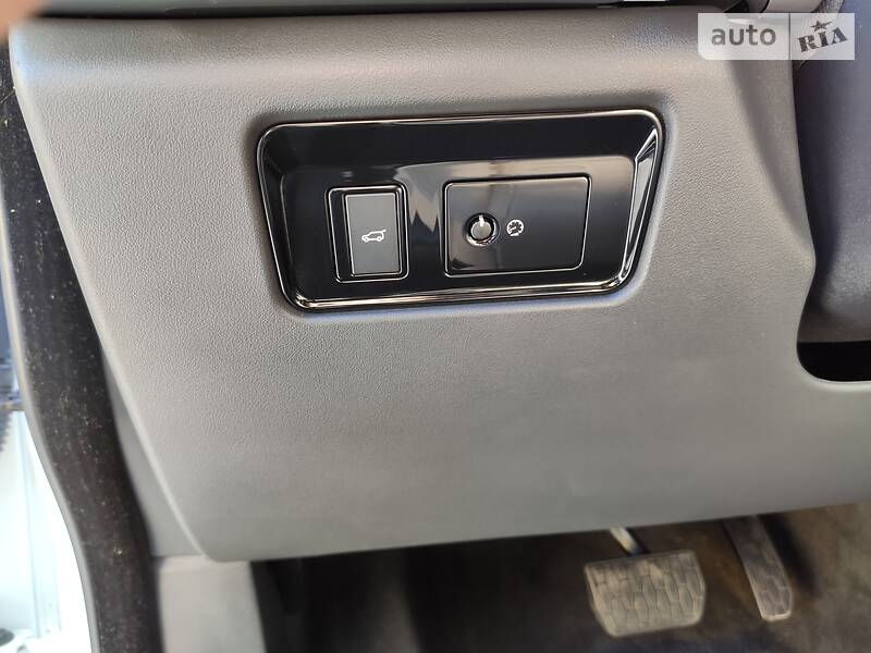 Позашляховик / Кросовер Jaguar F-Pace 2017 в Кропивницькому фото 27 Позашляховик / Кросовер Jaguar F-Pace 2017 в Кропивницькому