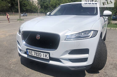 Позашляховик / Кросовер Jaguar F-Pace 2016 в Дніпрі