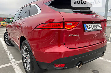 Позашляховик / Кросовер Jaguar F-Pace 2016 в 